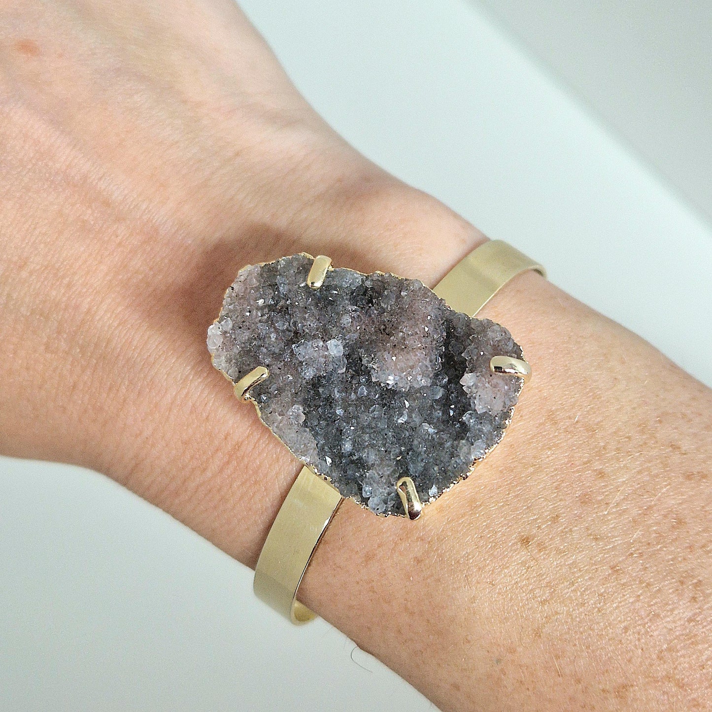 Regenbogen-Amethyst-Armband - Freiform